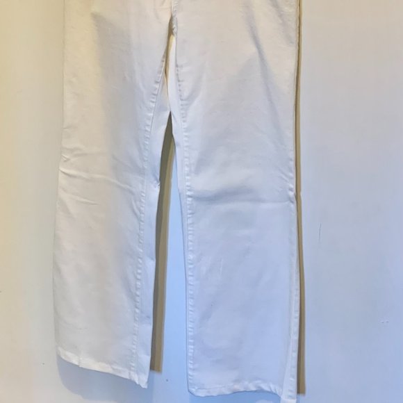 CAbi White Curvy-Style Jeans - straight-legged (size 8) - Picture 2 of 3